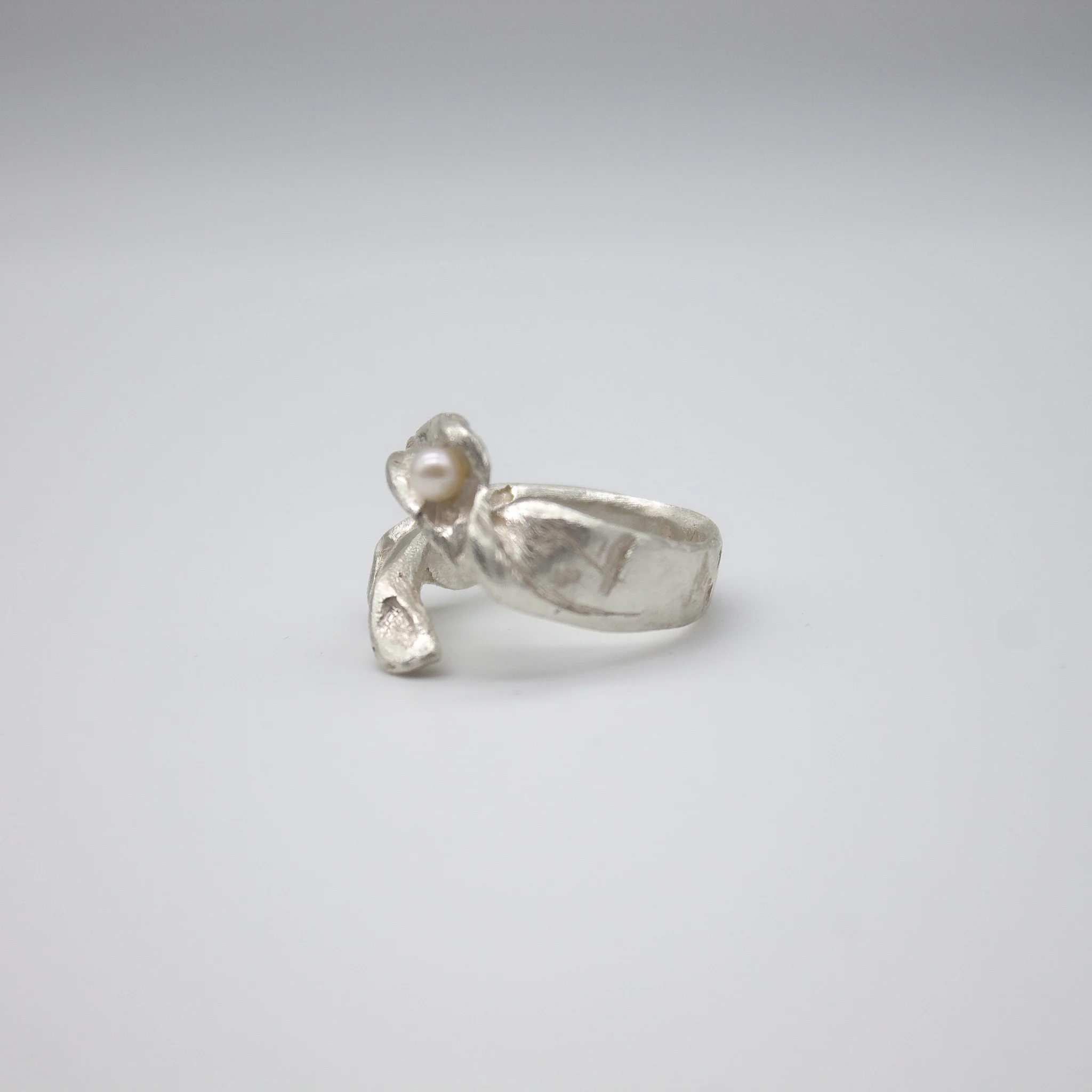 ELVDAL // Ring mit kleiner Süßwasserperle - Image 5