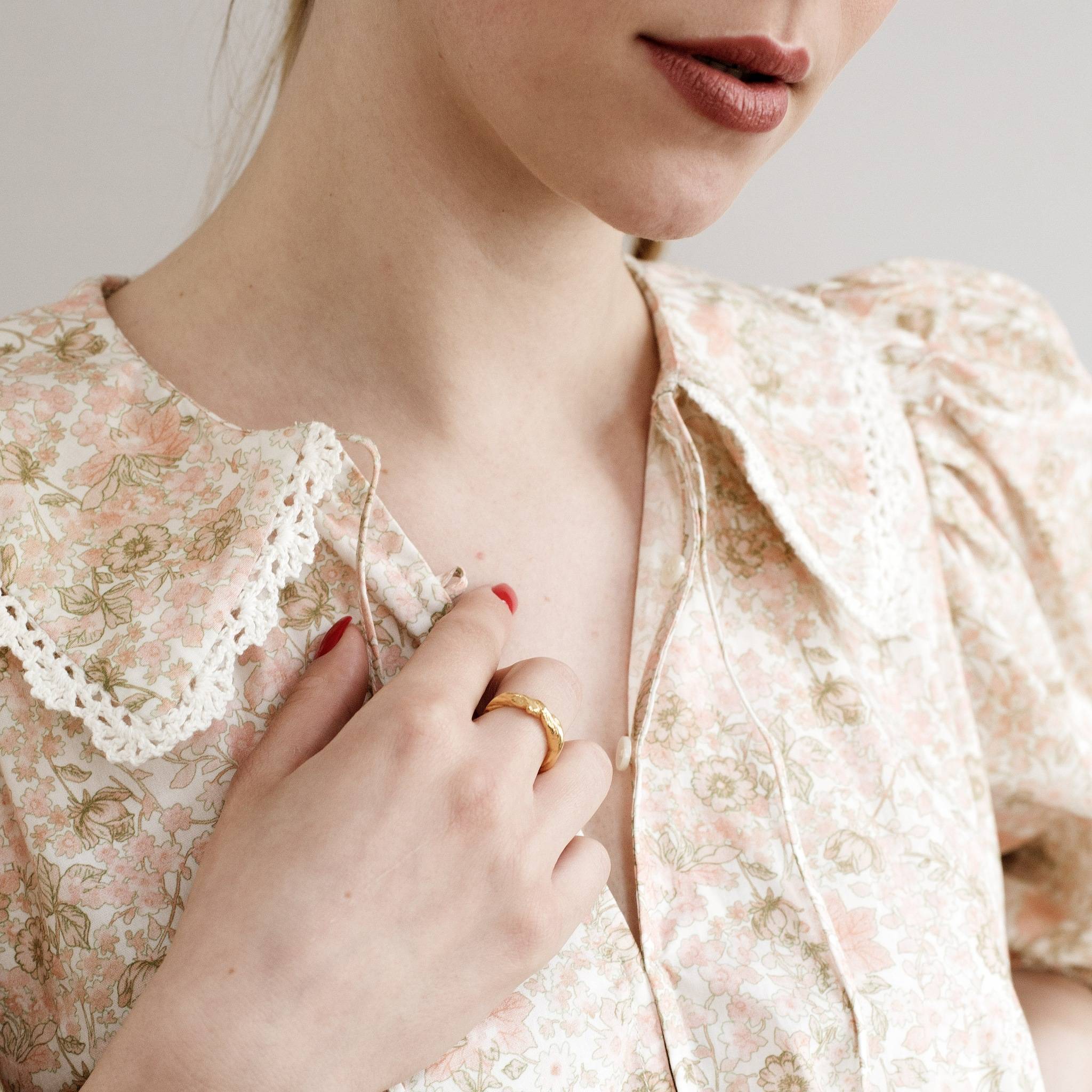 FEVIK // Ring mit organischem Twist - Image 7