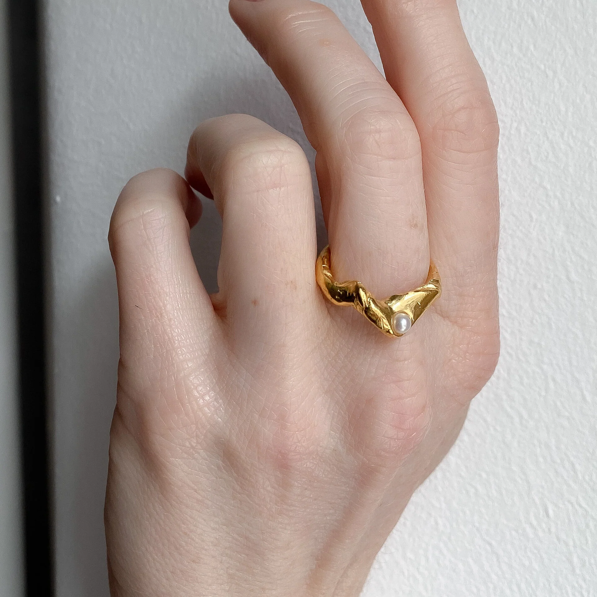 GJERDE // Ring mit kleiner Süßwasserperle - Image 4