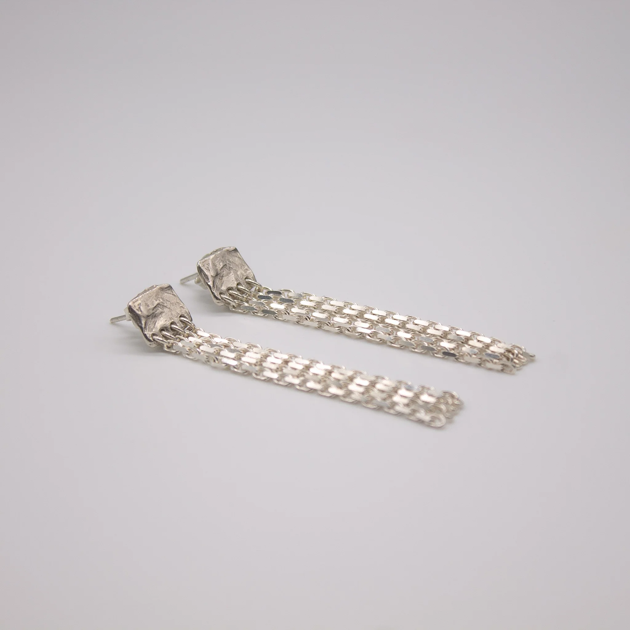 LUNDBY // Kettenohrring mit Ohrstecker - Image 6