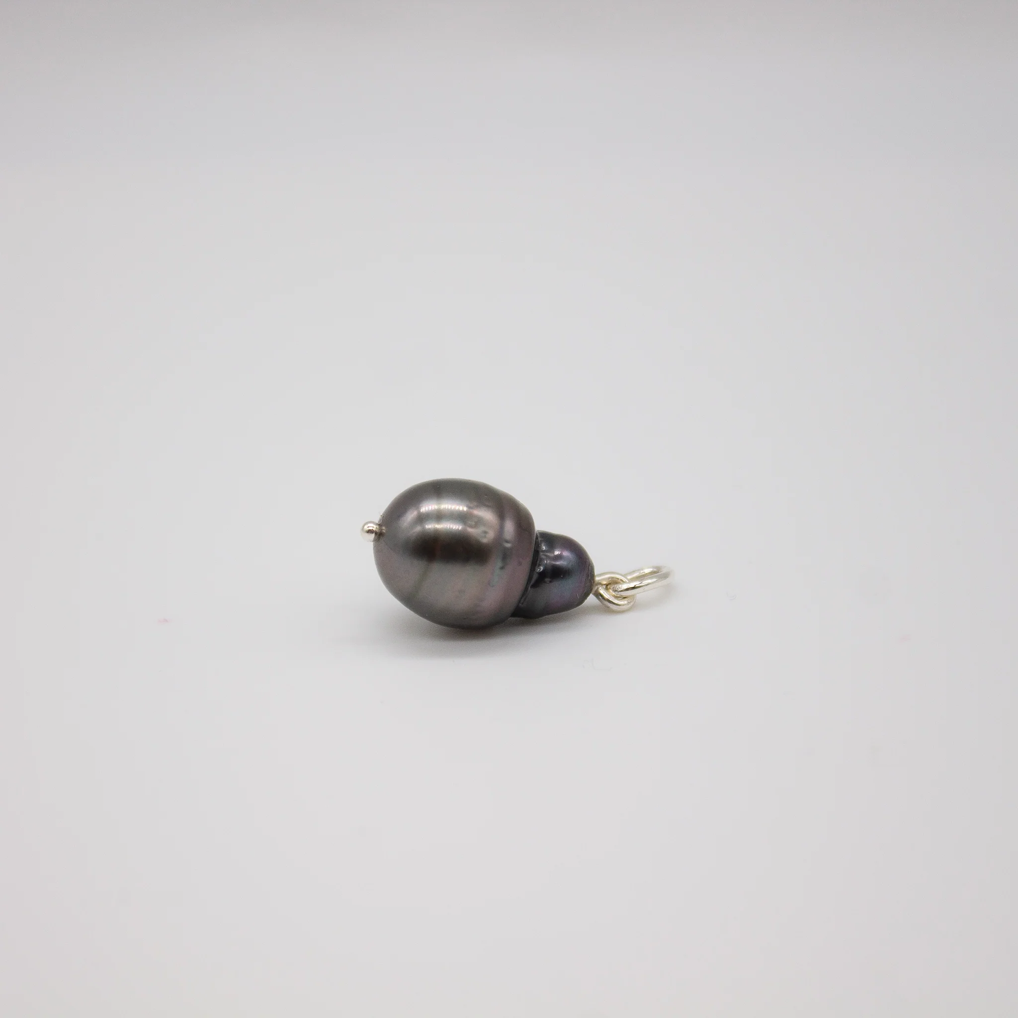 NYTORP // Anhänger aus Sterlingsilber mit Tahiti-Perle