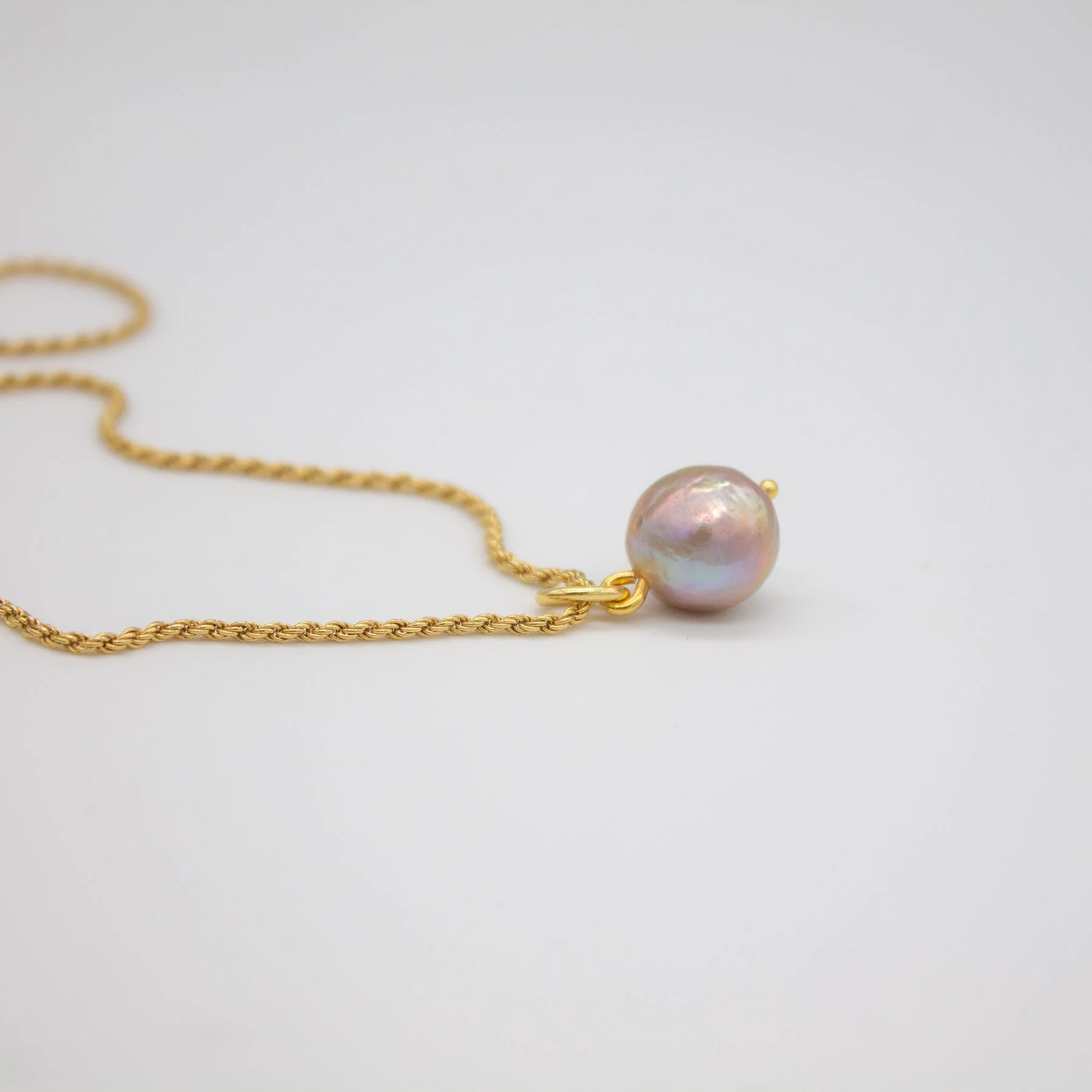 Schmuckset // MILBAKKEN Ohrringe x SVELVIK Halskette vergoldet - Image 4