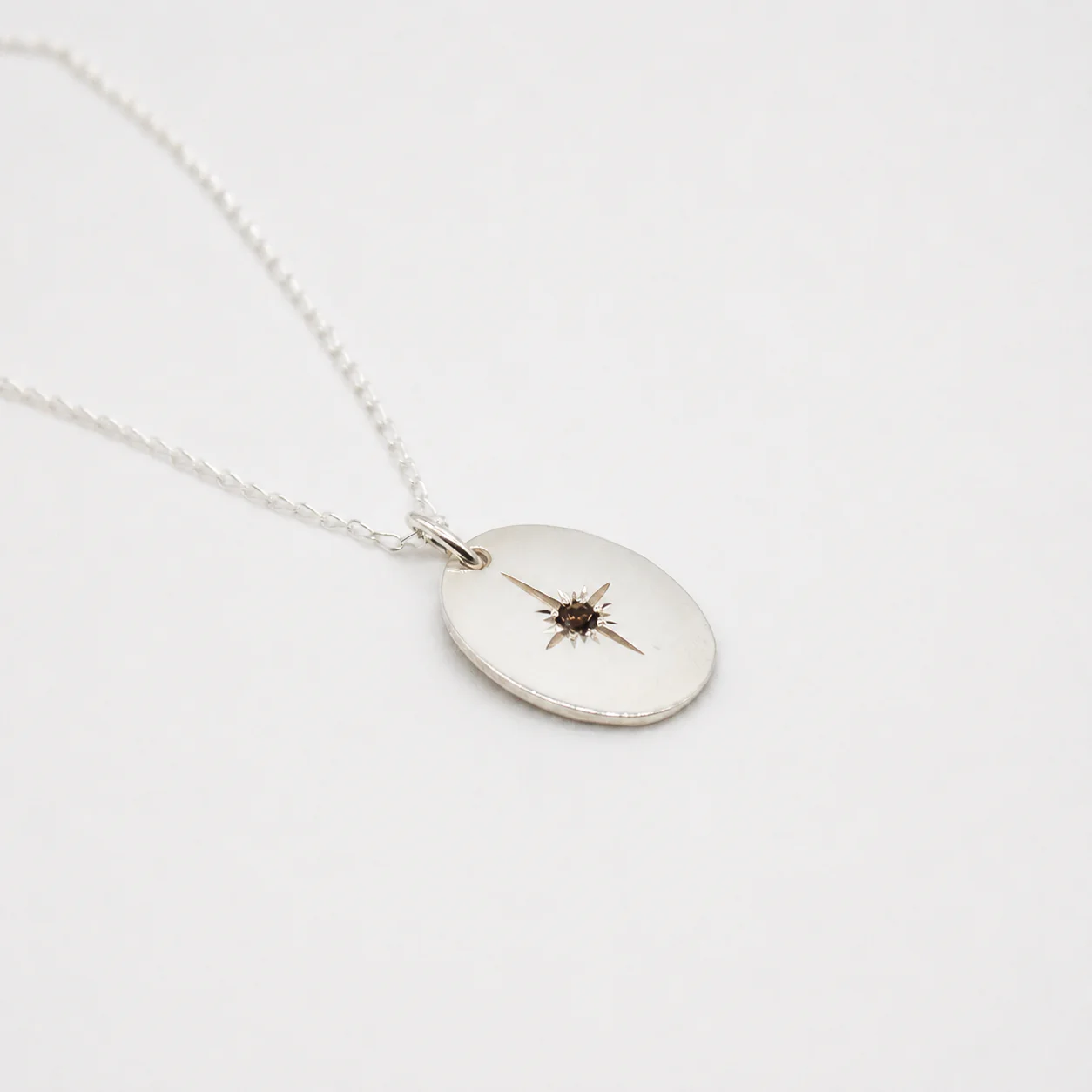 STJERNESKIN // Zarte Ankerkette mit Anhänger - Image 6